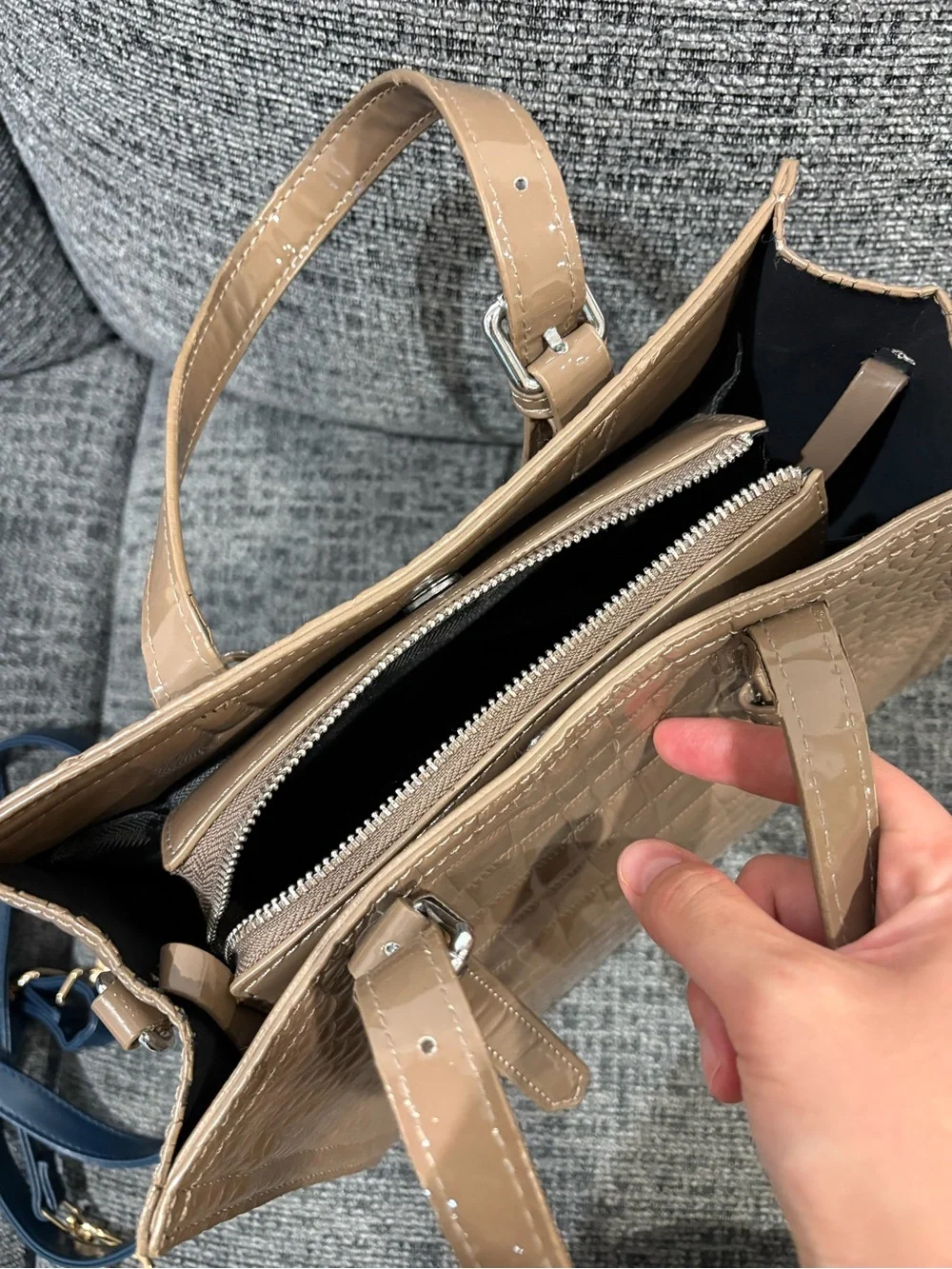 Roberto Structured Tote Bag – Taupe – Excellent Condition